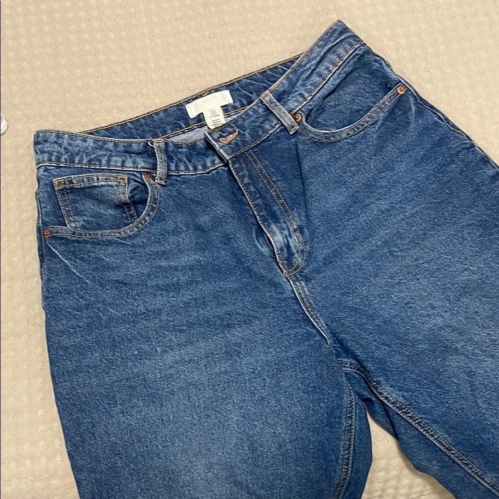 Classic Blue Women's Jeans - Picture 5 of 8